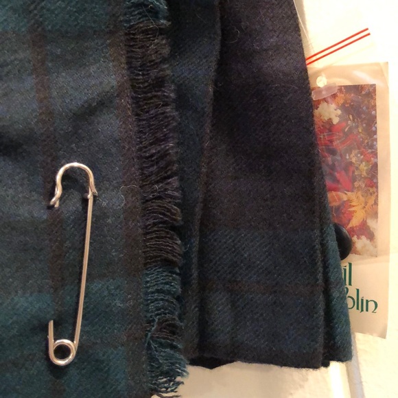 Size XS kilt with matching hooded cape NWT! - Picture 7 of 7